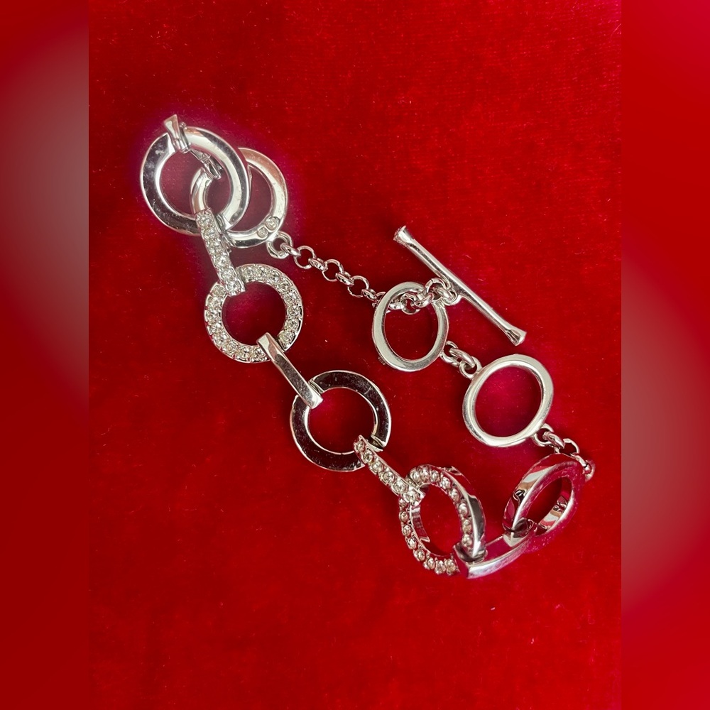 Elegant Silver Chain Bracelet